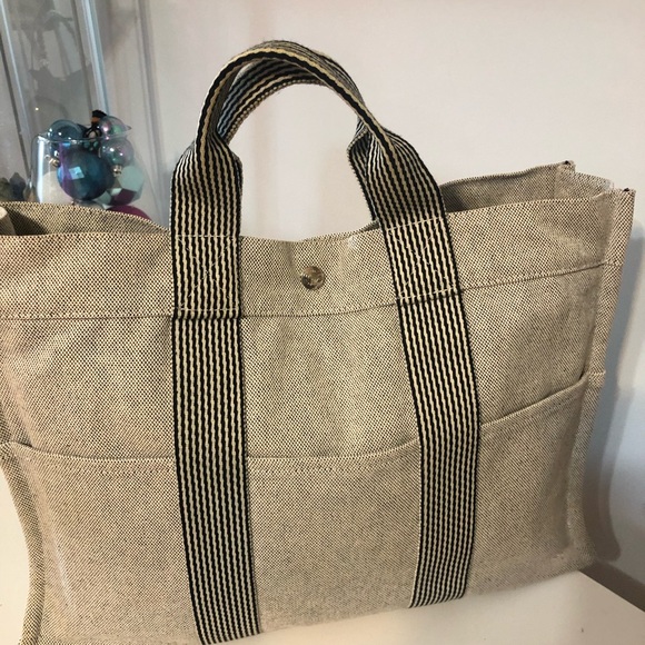 Authentic HERMES TOTE - Picture 5 of 15